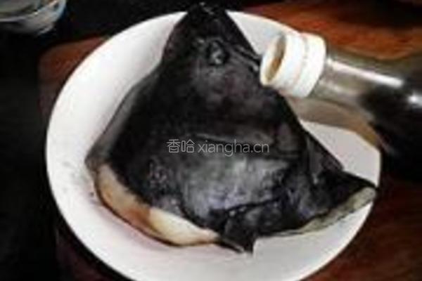 剁椒鸦片鱼头的做法图解2