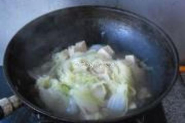白菜炖冻豆腐的做法图解9