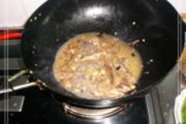 豆豉鲮鱼油麦菜的做法图解5
