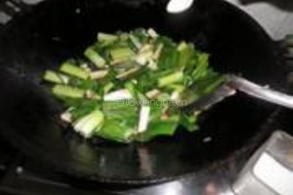 大蒜炒豆干的做法图解5