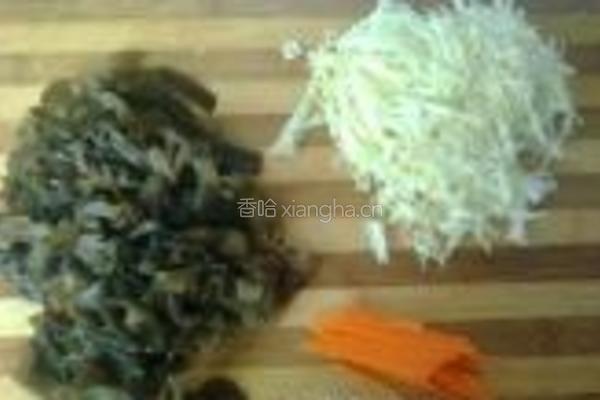 凉拌木耳菜心的做法图解1
