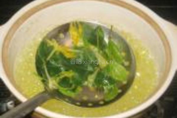 金银花瘦肉粥的做法图解2