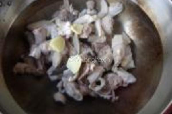 鲜菇土鸡煲的做法图解5