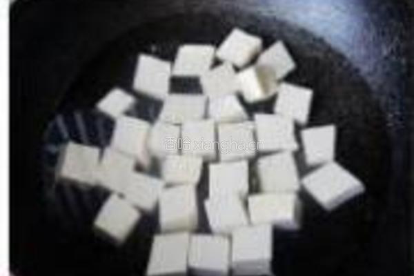 侉炖豆腐鱼的做法图解3