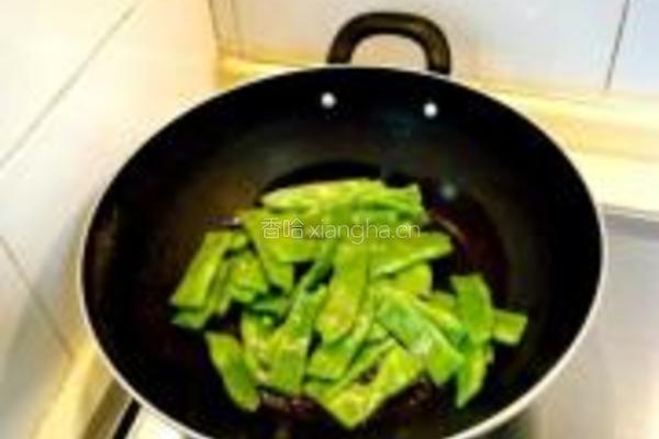 蚝油熏干扁豆的做法图解5