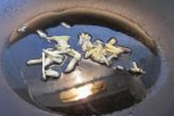 黑椒鸡丝炒红椒的做法图解2