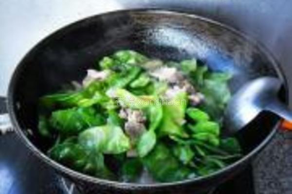 五花肉烧扁豆的做法图解8