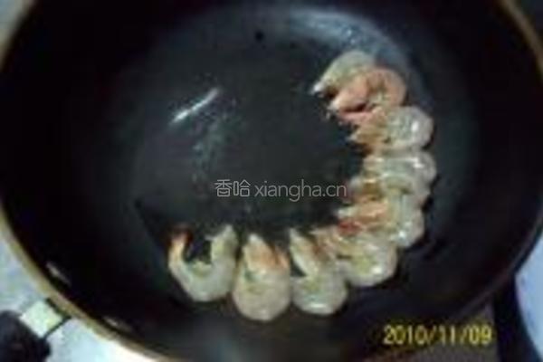 鲜虾大蒜烧萝卜的做法图解5