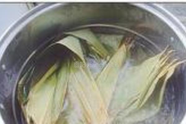 蜜枣甜粽的做法图解2