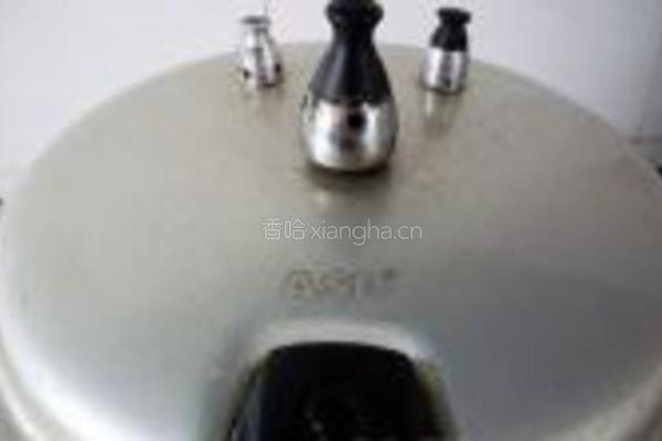 青菜煲肥肠的做法图解10