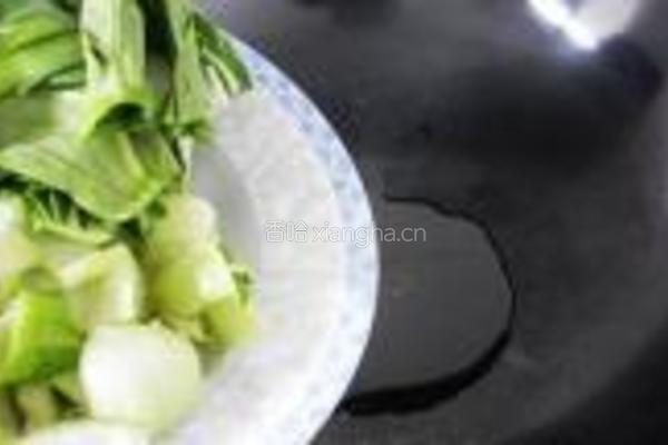 青菜煲肥肠的做法图解11