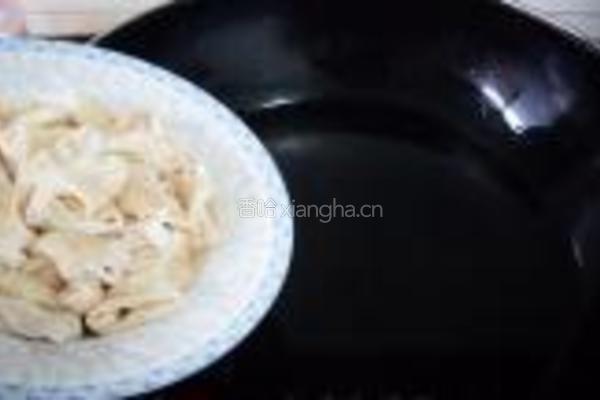 青菜煲肥肠的做法图解6