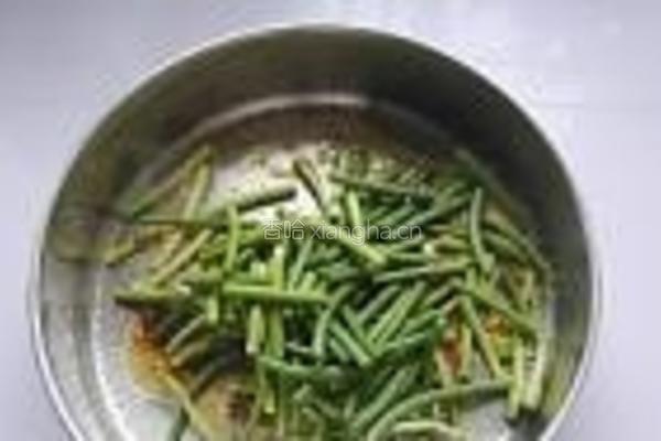 蒜苗烧猪蹄的做法图解6