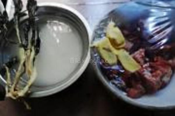 咸猪骨菜干粥的做法图解1