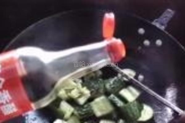 拍黄瓜的做法图解8