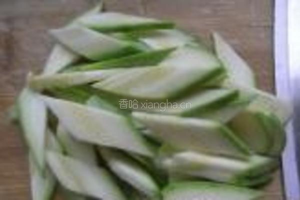 西葫芦番茄炒鸡蛋的做法图解3