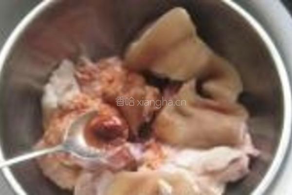 腐乳猪蹄膀的做法图解5
