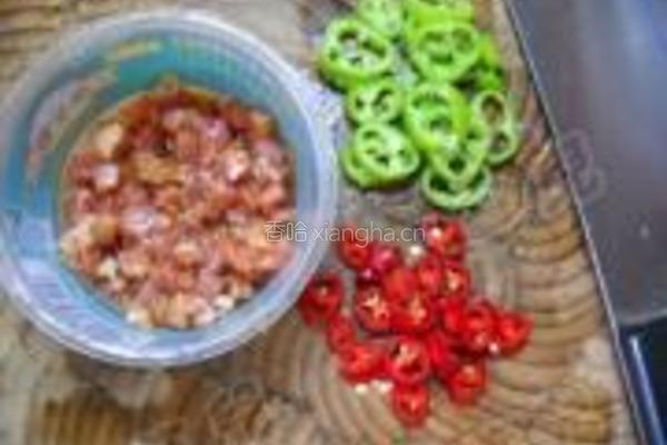 肉丁酸豆角的做法图解8