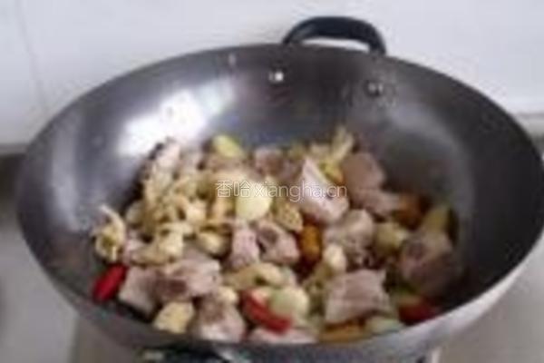 排骨毛豆炖面筋的做法图解7