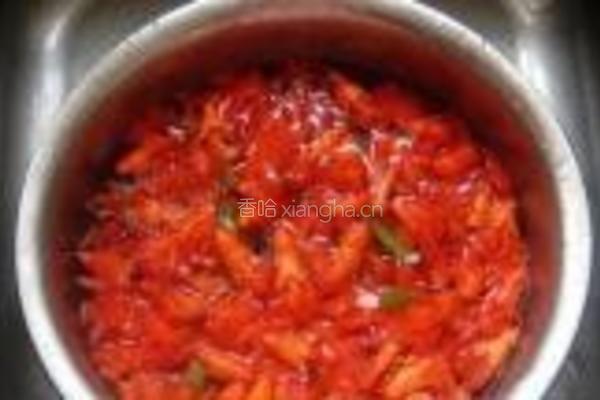 石榴花炒腊肉的做法图解4