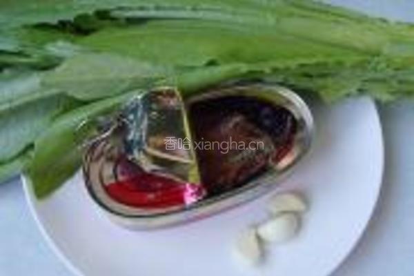 豆豉鲮鱼油麦菜的做法图解1