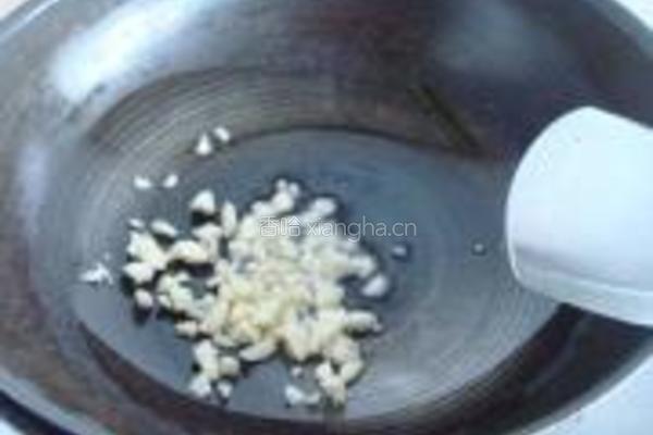 韭菜羊血的做法图解3