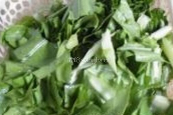 豆豉鲮鱼油麦菜的做法图解2