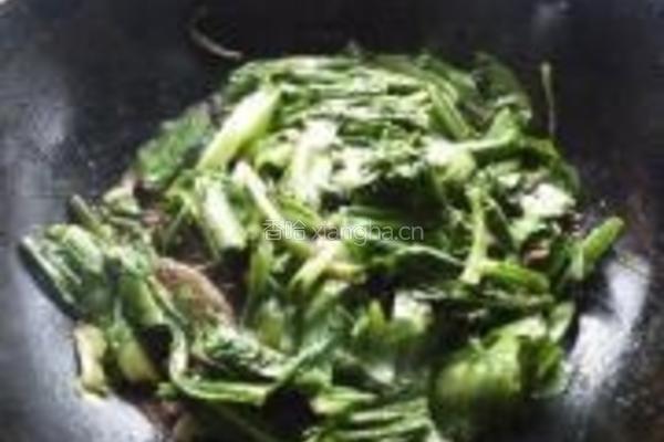 豆豉鲮鱼油麦菜的做法图解9