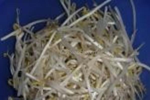 蒜苗豆芽炒豆腐干的做法图解2