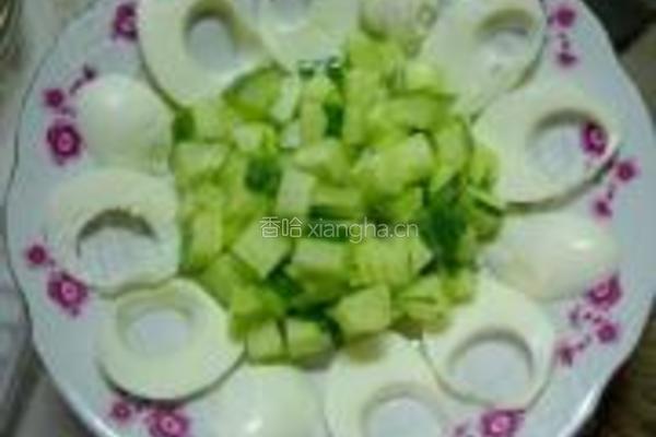 黄瓜玉米蛋沙拉的做法图解4