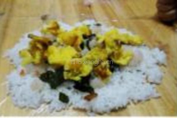 虾仁跑蛋拌饭的做法图解5