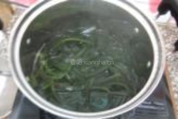 海带炒肉丝的做法图解2