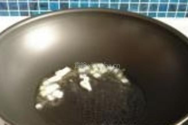 娃娃菜炒双鲜的做法图解4