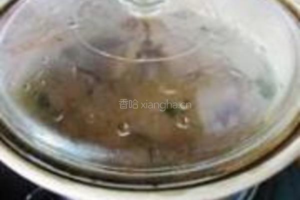 鸡爪瘦肉水果人参汤的做法图解6