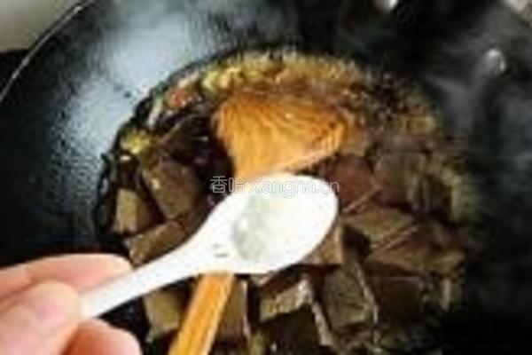 酸菜烧鸭血的做法图解10