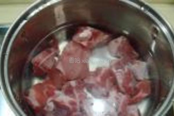 黑椒香锅寸筋骨的做法图解1