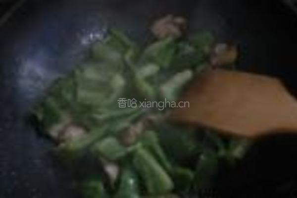 大辣椒炒肉的做法图解5
