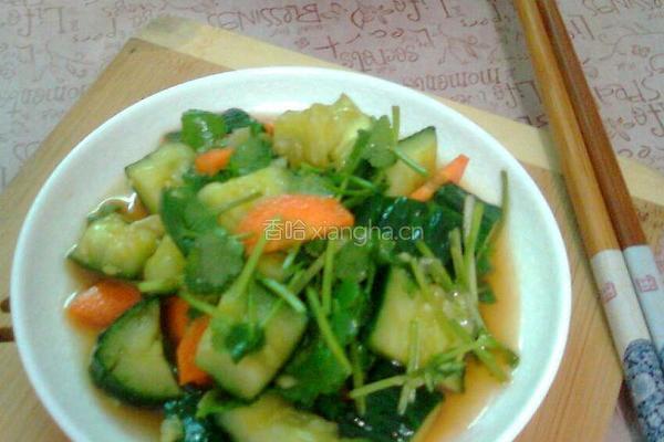 凉拌拍黄瓜