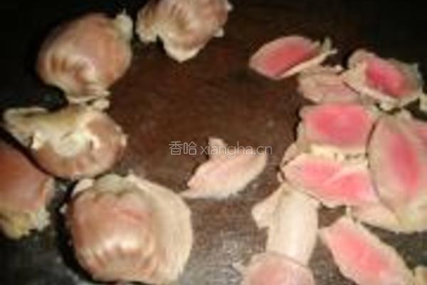萝卜干炒鸡肫的做法图解1
