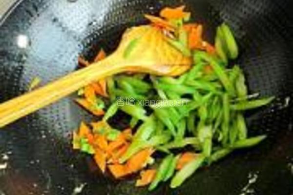 芹菜炒鸡蛋的做法图解6