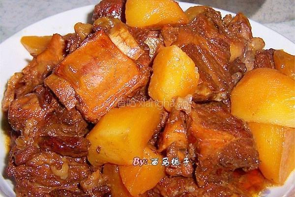 排骨焖土豆