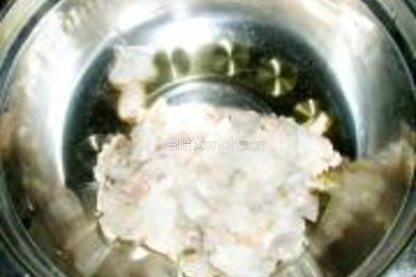 鲜虾豆腐酿竹荪的做法图解4