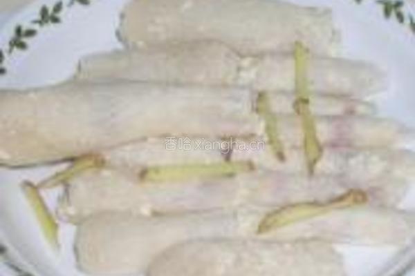 鲜虾豆腐酿竹荪的做法图解7