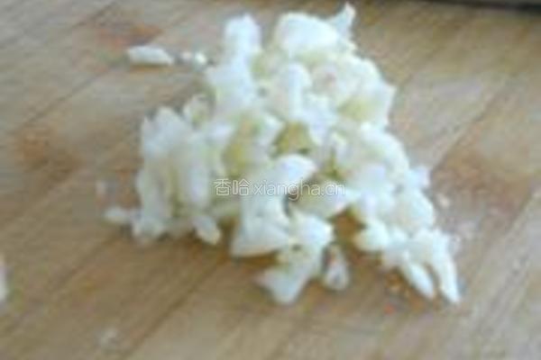 蕨菜炒腊肉的做法图解5
