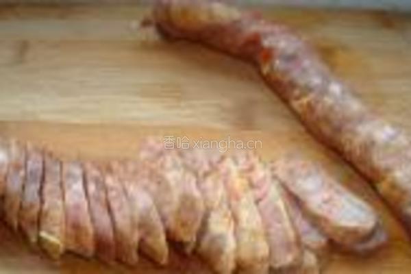 苦瓜炒腊肠的做法图解3