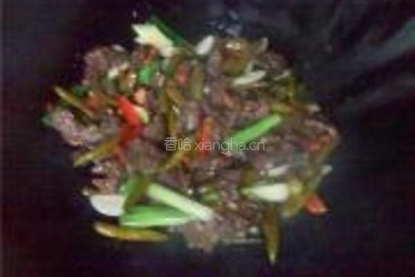 泡椒炒牛肉的做法图解7