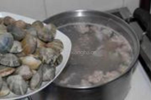花蛤鱼头粥的做法图解5