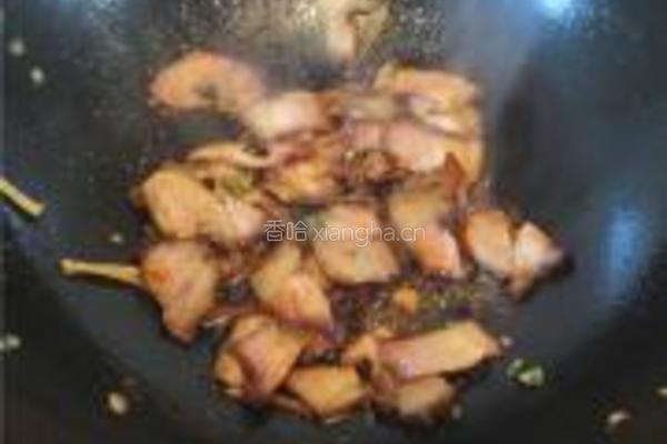 胡萝卜烧腊肉的做法图解6