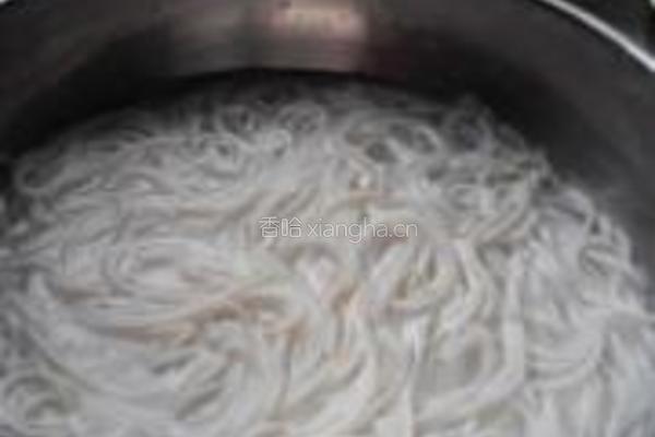 香辣红烧牛肉米粉的做法图解8