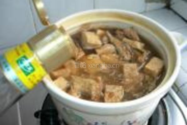 鲶鱼炖豆腐的做法图解15